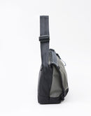 Slick Messenger Bag No.02487