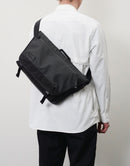 Slick Messenger Bag No.02487