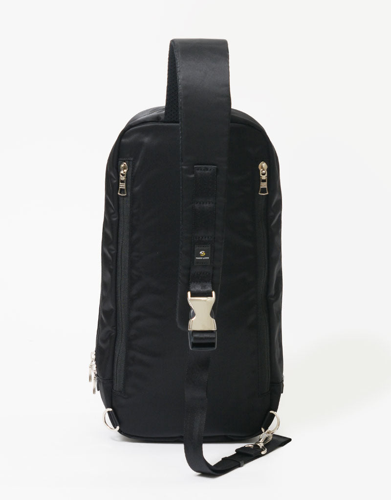 【美品✨】マスターピース プログレス ２way スリングバッグ 斜め掛け 黒 マスターピース master－piece マスターピース ボディバッグ
