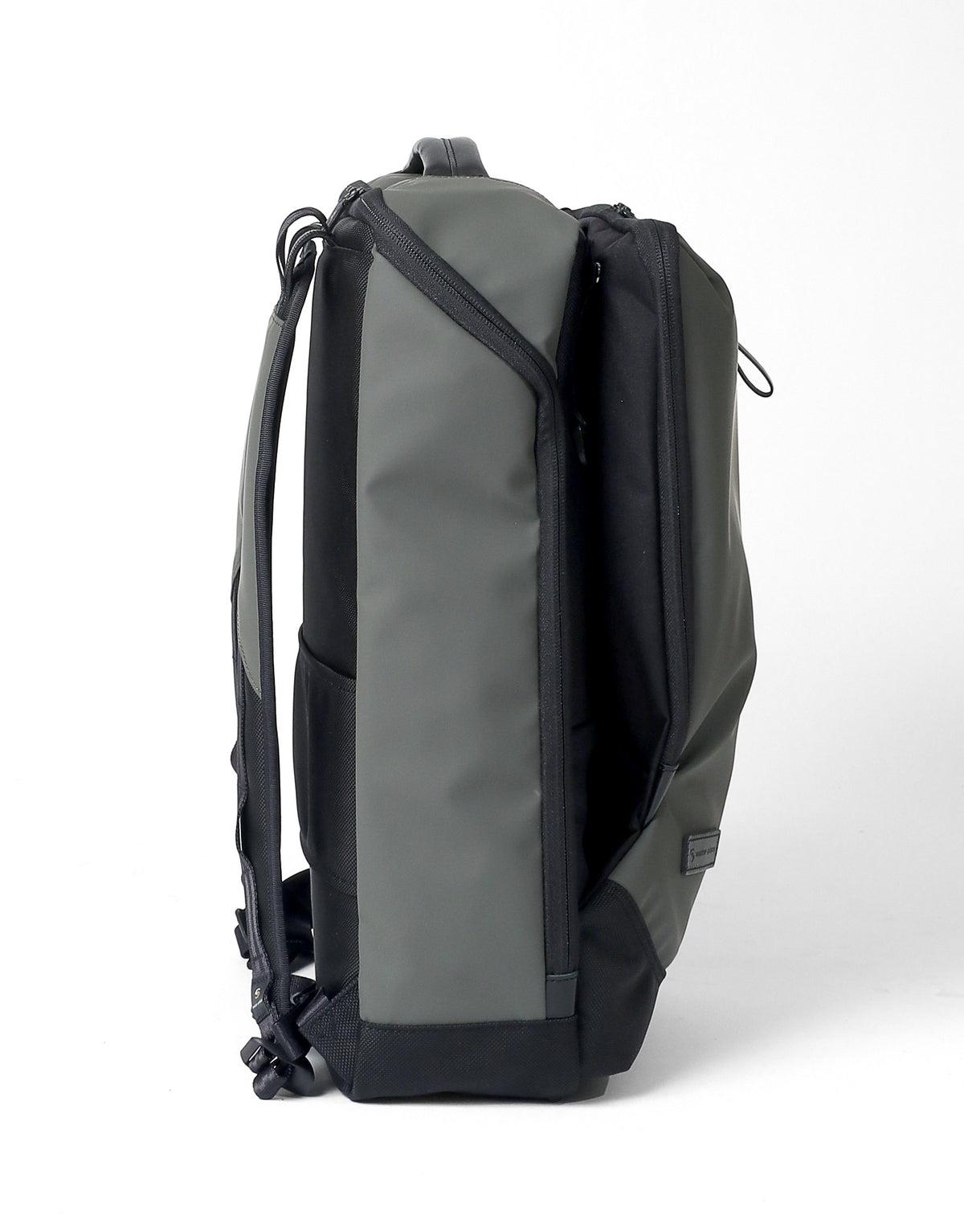 Slick backpack ｜master-piece | マスターピース公式サイト