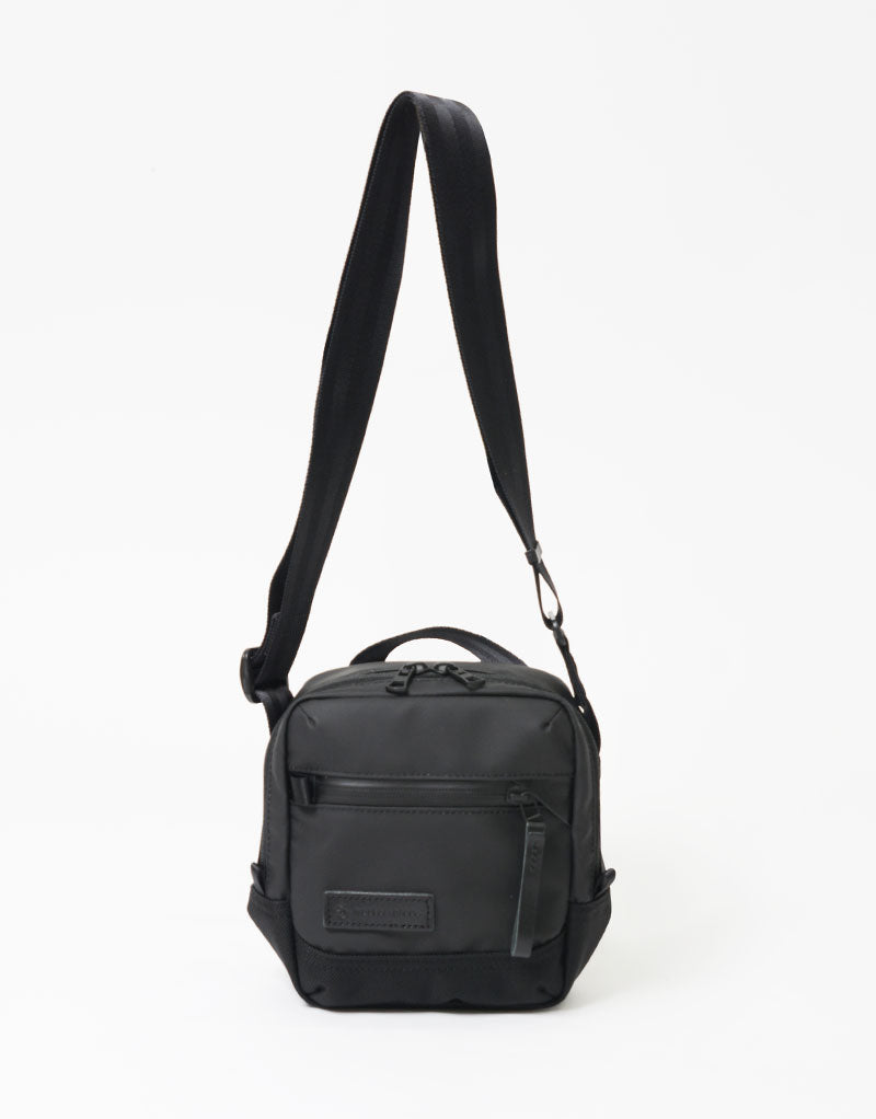 slick round-shoulder bag No. 02488