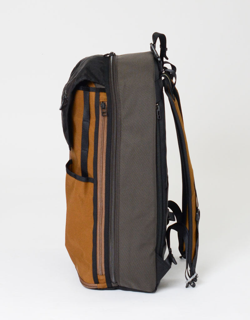 broad Backpack M No.02851