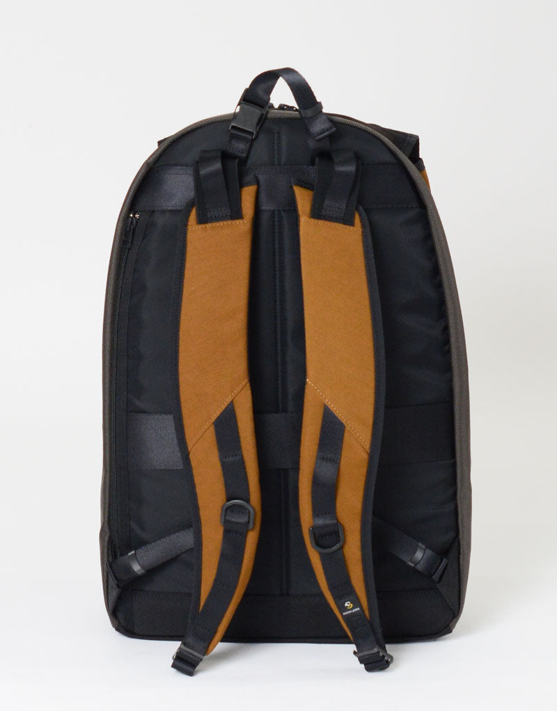 Broad Backpack M No.02851