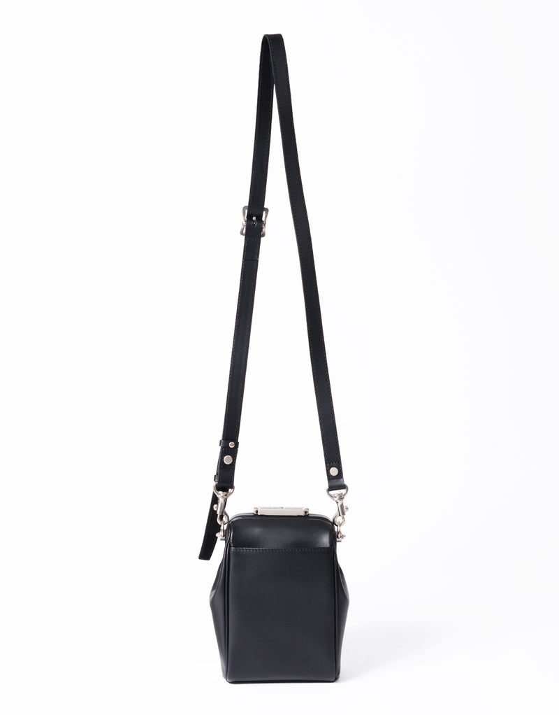 [Scheduled to be released on 10/24 (Friday)] Tact leather ver. Micro shoulder bag No.04027-l