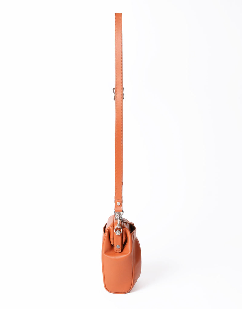 [Scheduled to be released on 10/24 (Friday)] Tact leather ver. Micro shoulder bag No.04027-l