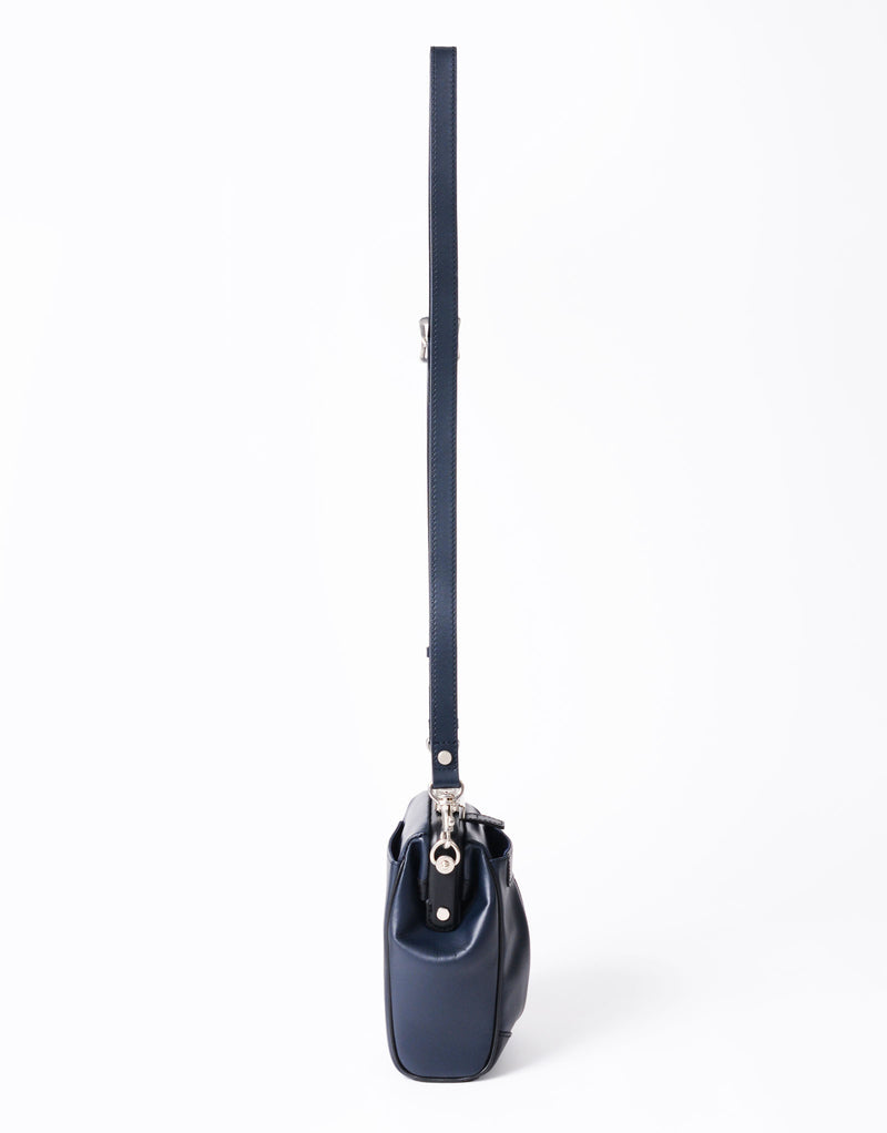 [Scheduled to be released on 10/24 (Friday)] Tact leather ver. Micro shoulder bag No.04027-l