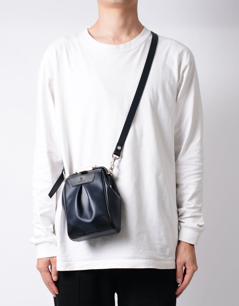 [Scheduled to be released on 10/24 (Friday)] Tact leather ver. Micro shoulder bag No.04027-l