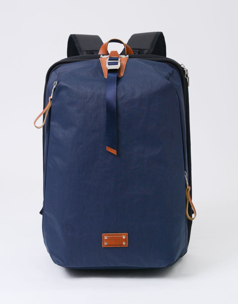 Bump BackPack L No.04070