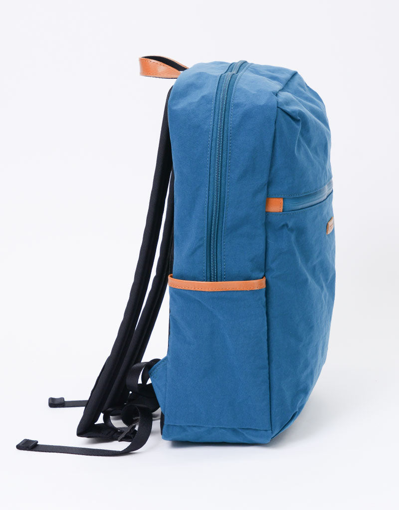 ROOT Square Daypack No.289031