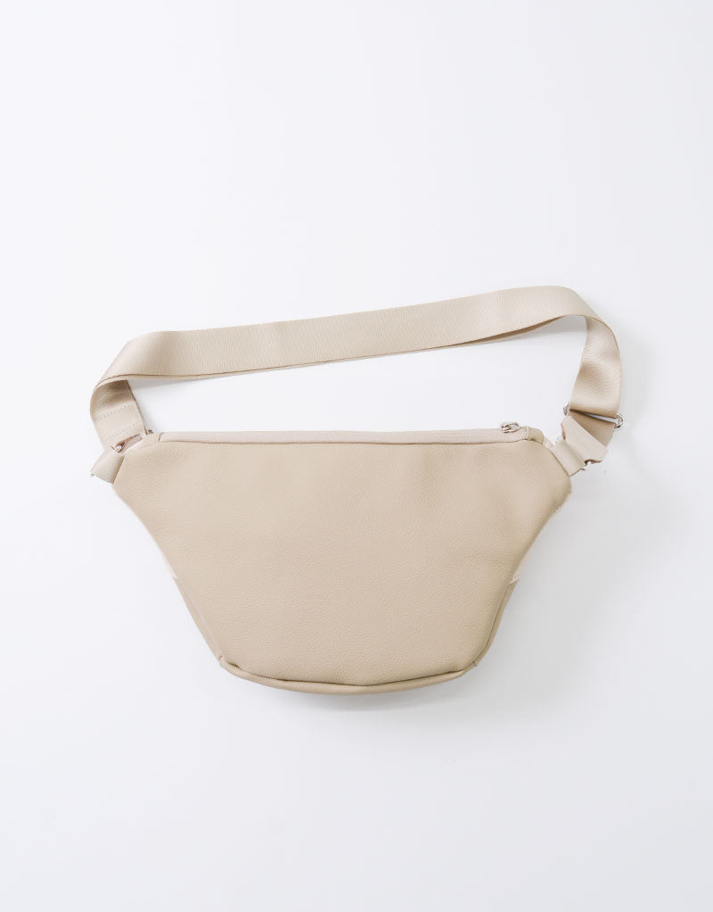 CRESCENT Sling Bag M No.525240