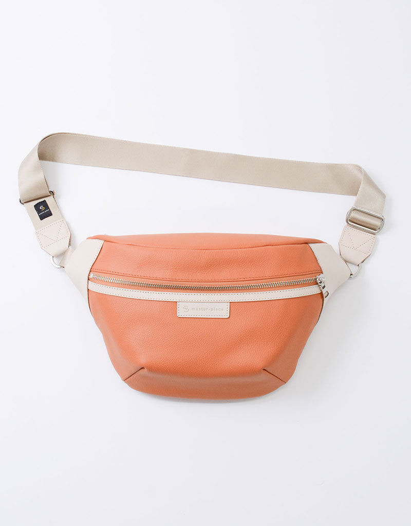 CRESCENT Sling Bag M No.525240