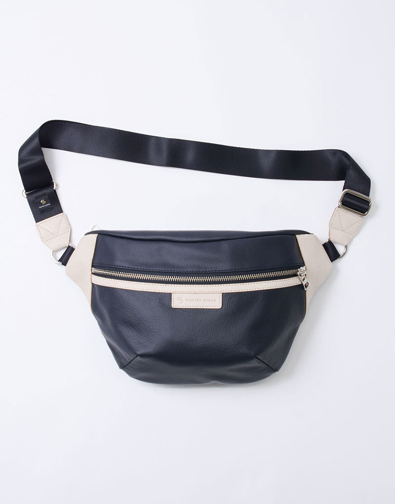 CRESCENT Sling Bag M No.525240