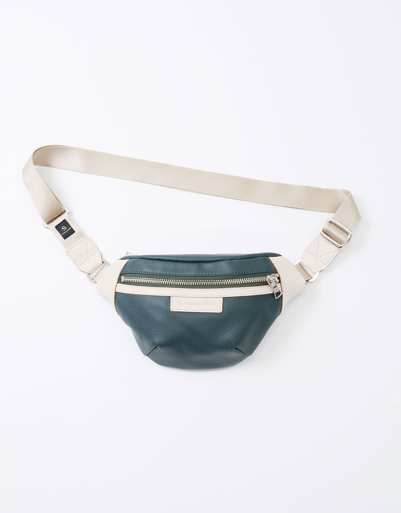 CRESCENT Sling Bag S No.525241