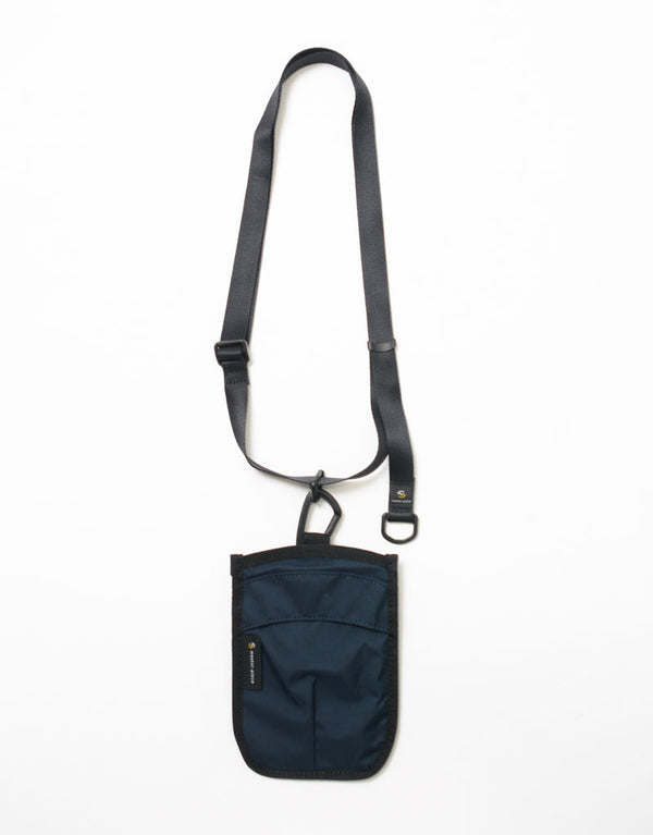 Face pouch shoulder bag